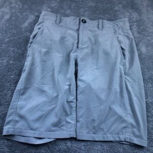 Men's Gray Casual Shorts - Classic Summer Staple